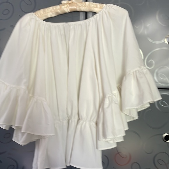 Golden Days Paris White Shirt wPuff Sleeves & Pearls On Front of Shirt Size S/M - Picture 2 of 6